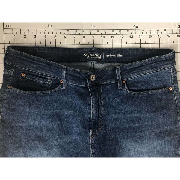 Levi’s Strauss Signature and Wonderly Jeans Size 16 Blue Denim Lot of 2 - Picture 6 of 9